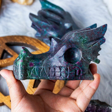 Ruby kyanite dragon head