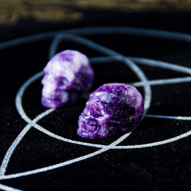 1" Lepidolite Skull