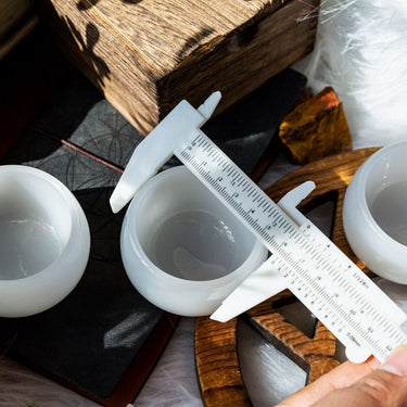 White jade cup/bowl