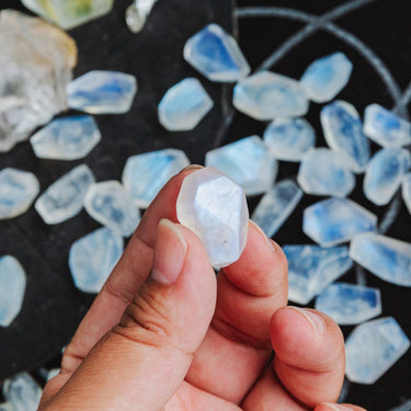 Moonstone Free Form