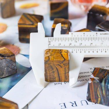 Tigers eye cube