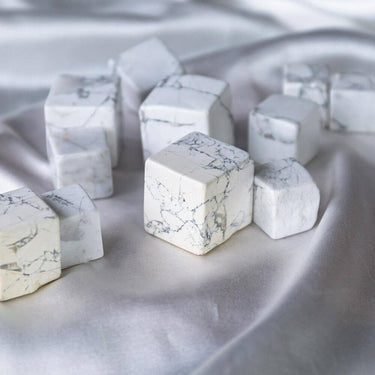 Howlite cube